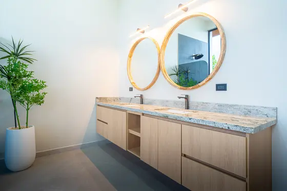 Lions Gate — bathroom