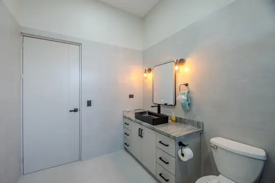 Riverbend Design 2 — bathroom